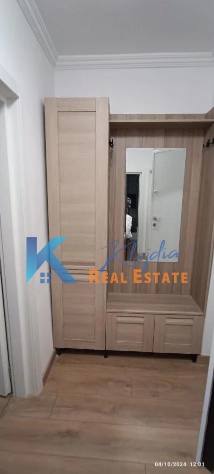 Tirane, jepet me qera apartament 2+1 , 75 m² (Qender, Rruga Bardhok Biba)