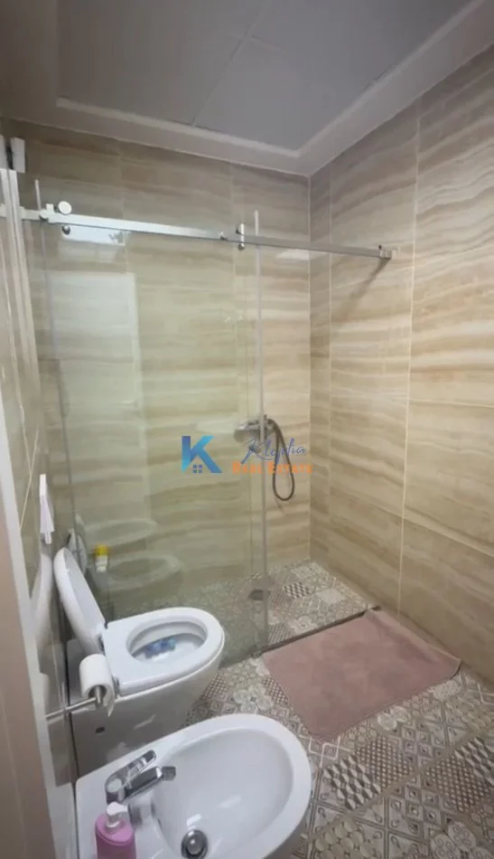 Tirane, jepet me qera apartament 2+1 Kati 6, 95 m² 600 € (Don Bosko, kompleksi Fiori di Bosco)