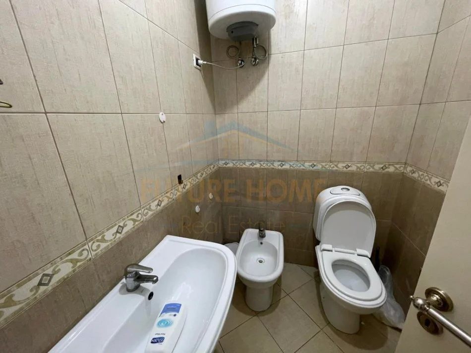 Tirane, shitet apartament 2+1+Ballkon Kati 2, 110 m² 220.000 € (Kodra e Diellit)