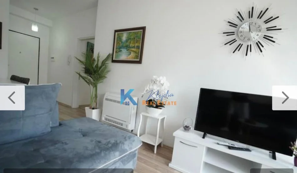 Tirane, jepet me qera apartament 1+1+Ballkon Kati 3, 66 m² 750 € (Qender)