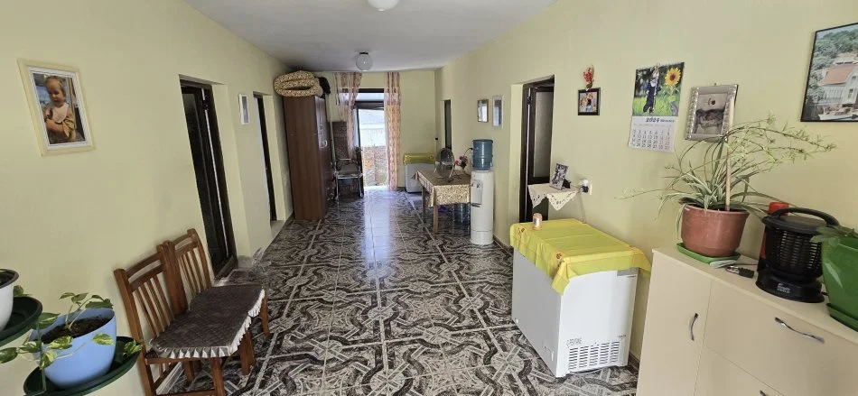 Durres, shitet shtepi 2+1 , 212 m² 212.000 € (I negociueshëm)(Shkolla 2 Gjelat - Rruga Aleksander Goga)