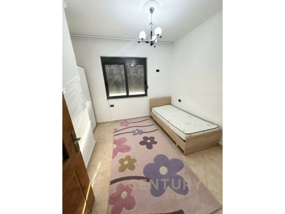 Tirane, jepet me qera apartament 2+1 Kati 4, 80 m² 550 € (Rruga Qemal Dracini)