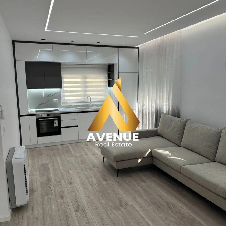 Tirane, jepet me qera apartament 2+1+Ballkon Kati 3, 62 m² 800 € (VASO PASHA)