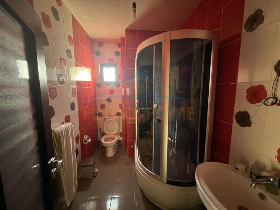 Korce, shitet Vile 3 Katshe Kati 0, 126 m² 230.000 € (Lagjia 5, Korçë)