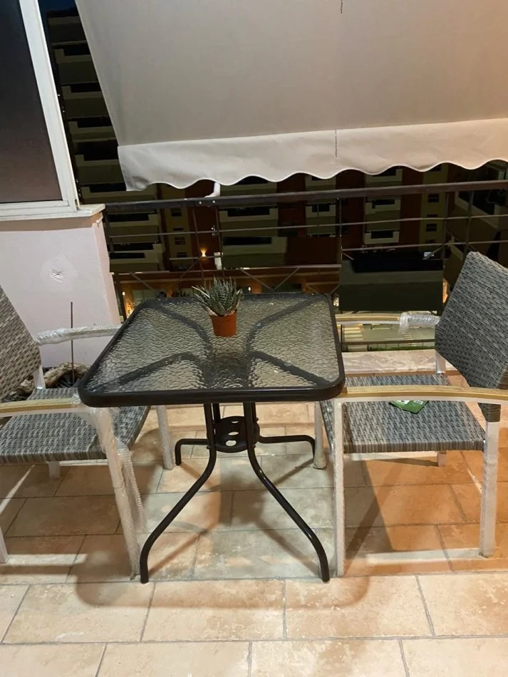 Tirane, jepet me qera apartament 1+1+Ballkon Kati 7, 70 m² 600 € (Kompleksi Delijorgji, Rruga e Kavajes)