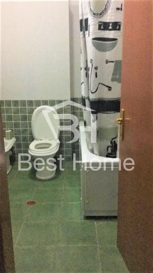 Tirane, jepet me qera apartament 1+1+Ballkon Kati 4, 75 m² 430 € (Don Bosko, prane Kishes Katolike)