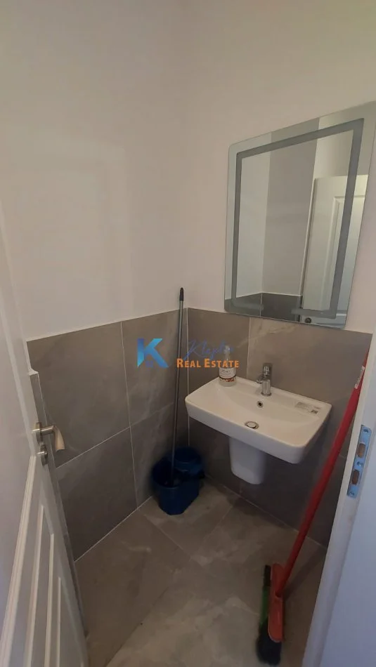 Tirane, shitet zyre Kati 1, 42 m² 126.000 € (KOMPLEKSI ASL)