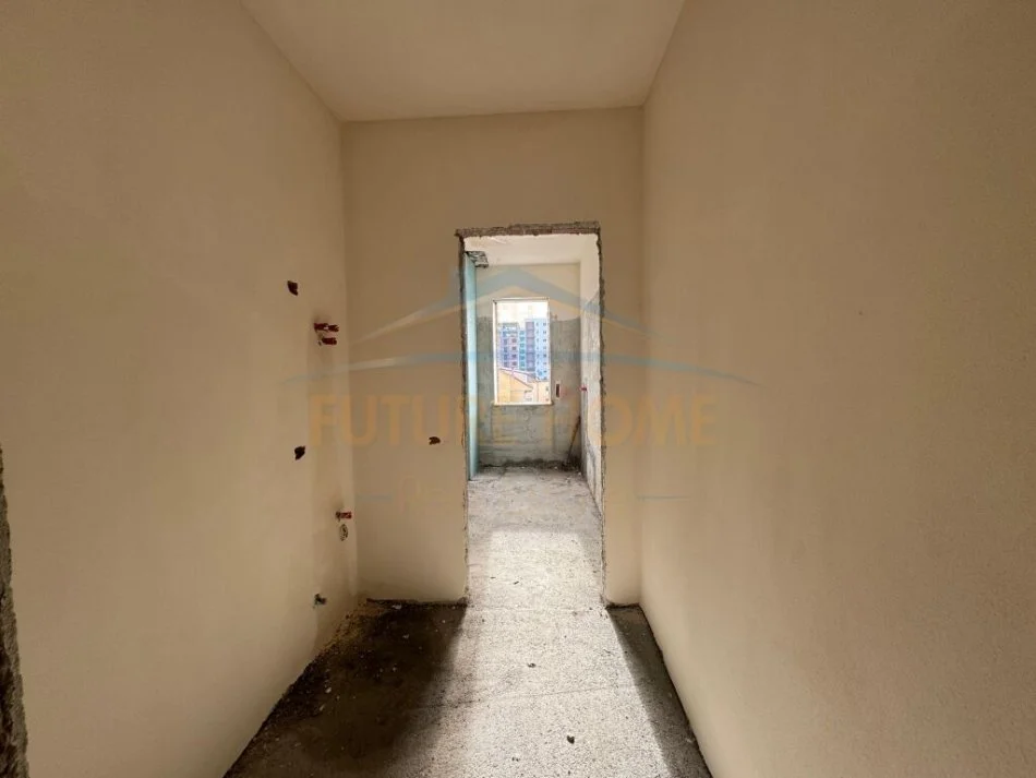 Tirane, shitet apartament 2+1 , 116 m² 100.550 € (KAMEZ)