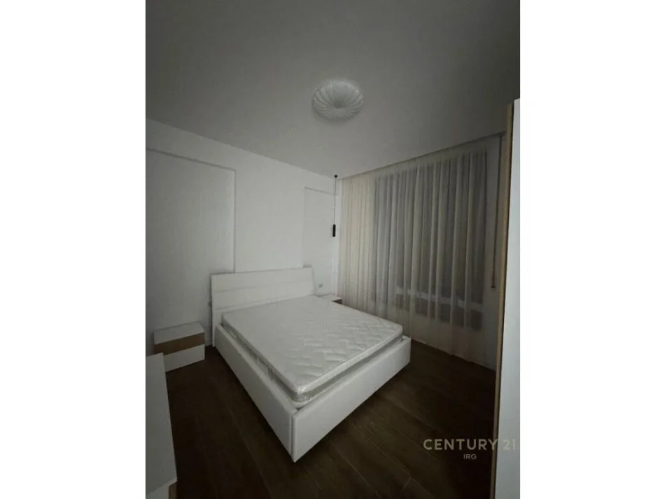 Tirane, jepet me qera 2+1 Kati 2, 92 m² 600 € (Apartament Modern në Ish-Sheshin Shqiponja ne zonen e Laprakes)