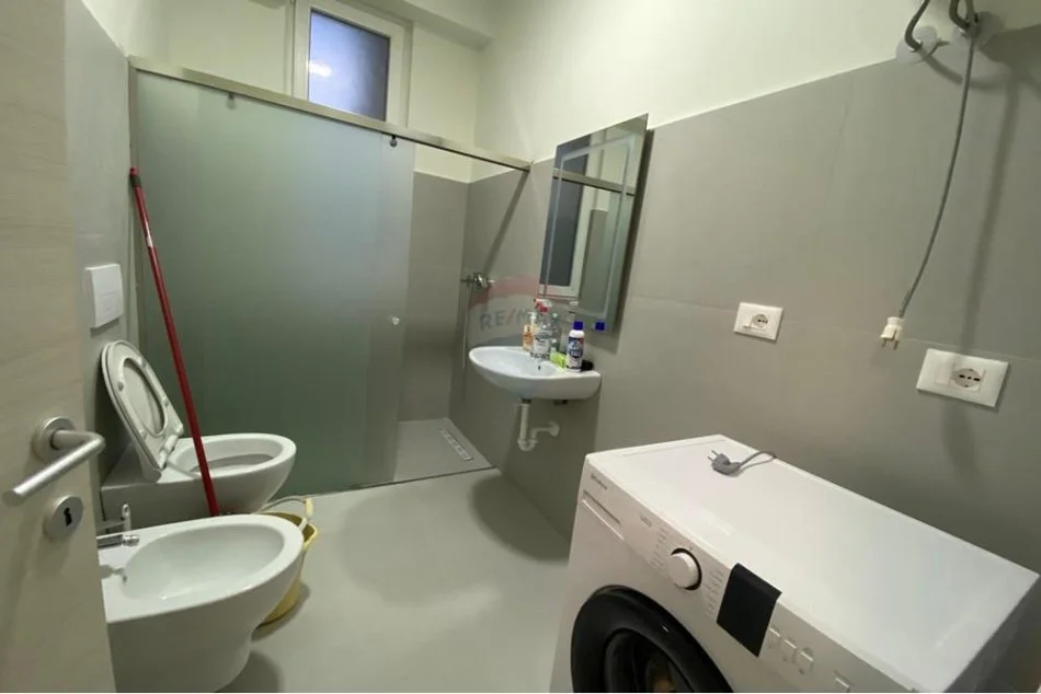 Tirane, jepet me qera apartament 1+1 Kati 6, 75 m² 500 € (Astir)