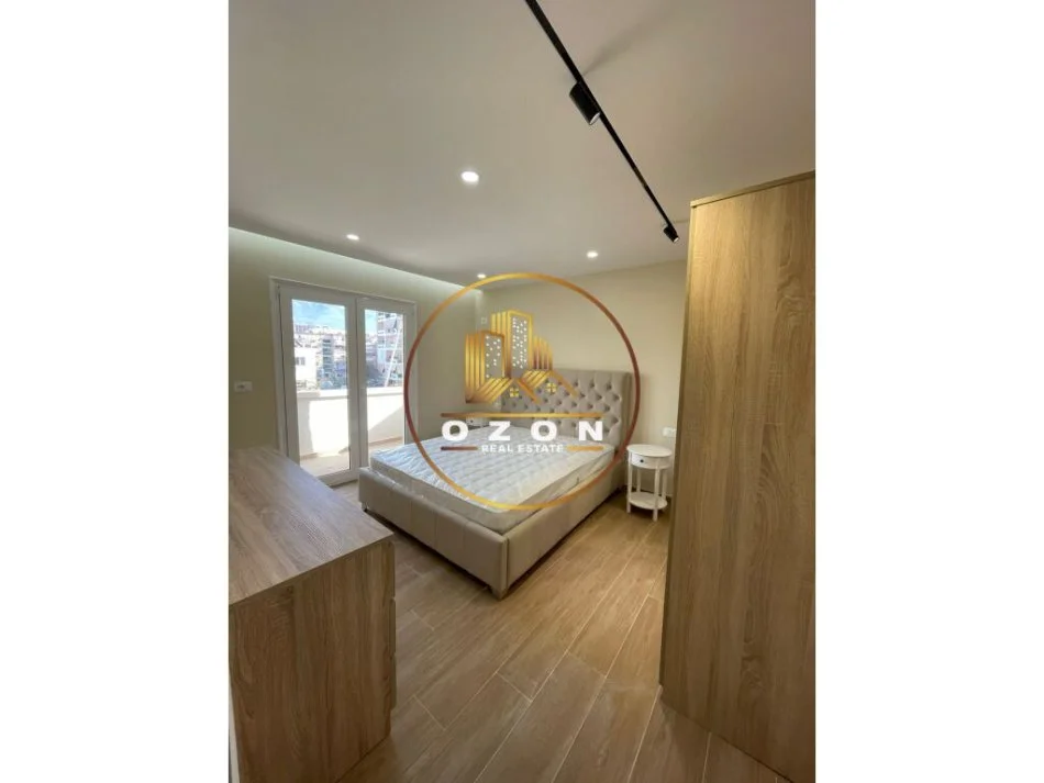 Tirane, jepet me qera apartament 2+1 Kati 4, 90 m² 600 € 