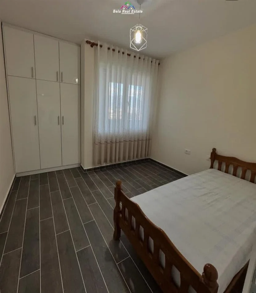 Tirane, jepet me qera apartament 2+1 Kati 6, 85 m² 500 € (Rruga e Kavajes, Kompleksi Golden Park)