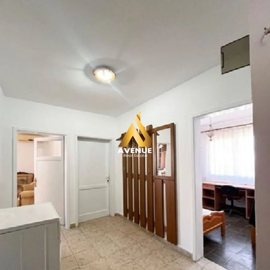 Tirane, jepet me qera apartament 3+1+Ballkon Kati 5, 100 m² 400 € (hoxha tahsin)