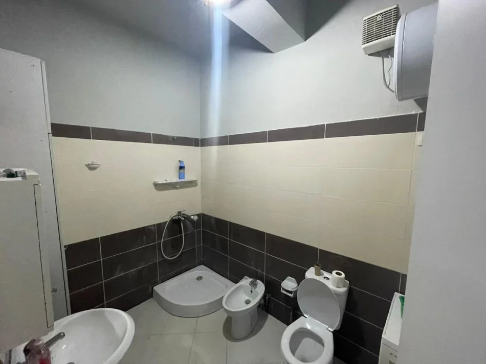 Tirane, shitet apartament 2+1 Kati 2, 80 m² 150.000 € (Kodra e Diellit)