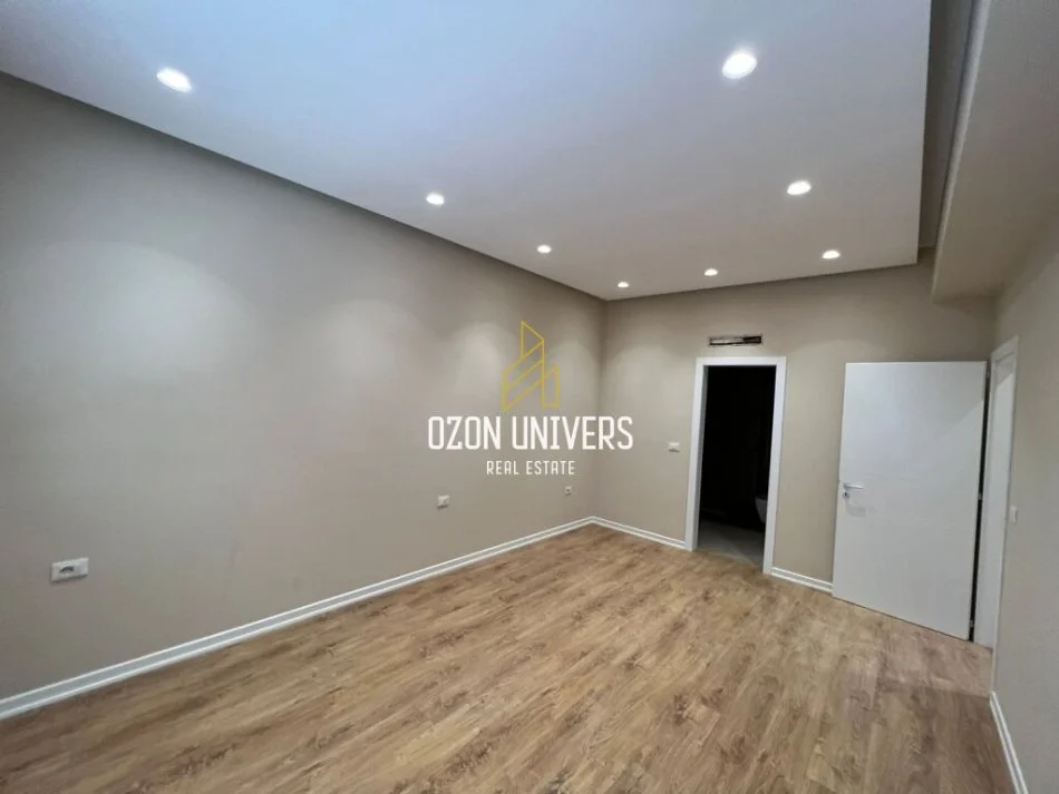 Tirane, jepet me qera apartament 2+1 Kati 0, 104 m² 650 € (Rruga e Dibres)