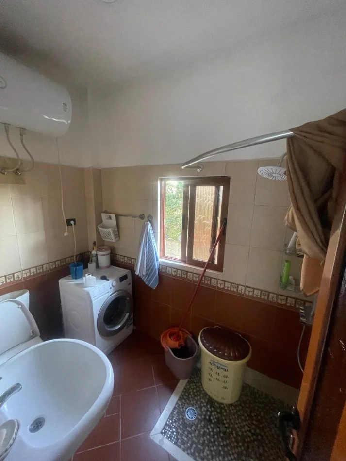 Tirane, jepet me qera Vile 2+1+Ballkon Kati 2, 90 m² 600 € (Jordan Misja)