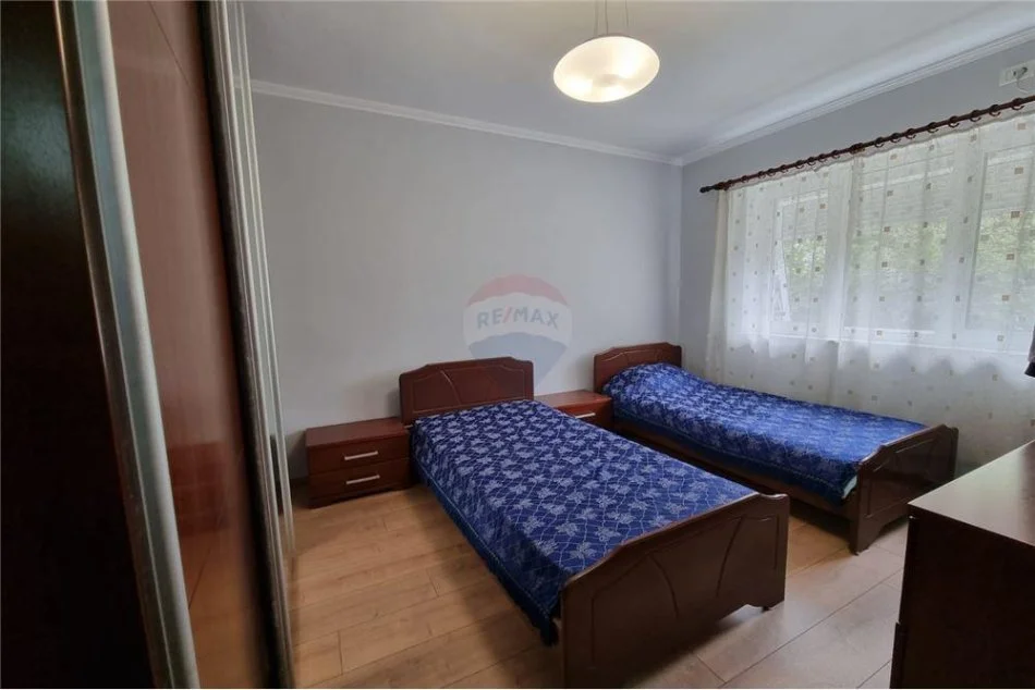 Tirane, jepet me qera apartament 1+1 Kati 1, 69 m² 650 € (Myslym Shyri)