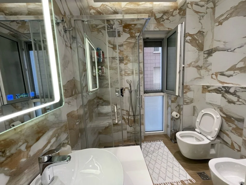 Tirane, shitet apartament 2+1 Kati 1, 90 m² 285.000 € (Liqeni i Thate)