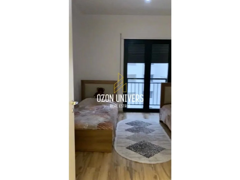 Tirane, shitet 3+1 Kati 5, 140 m² 260.000 € (Unaza E re)