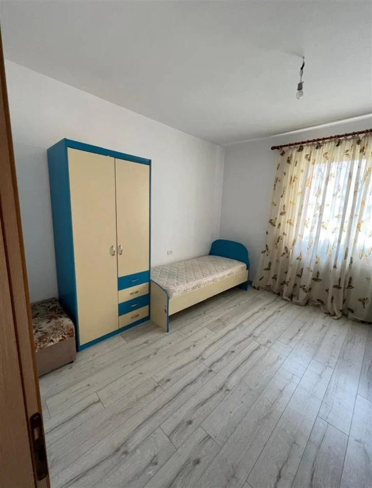Tirane, jap me qera apartament 2+1+Ballkon Kati 4, 103 m² (Astir, afer bar Bohem)