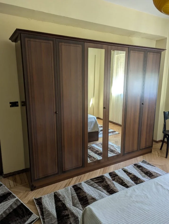 Tirane, jap me qera apartament 2+1 Kati 3, 80 m² 500 € (Qender)