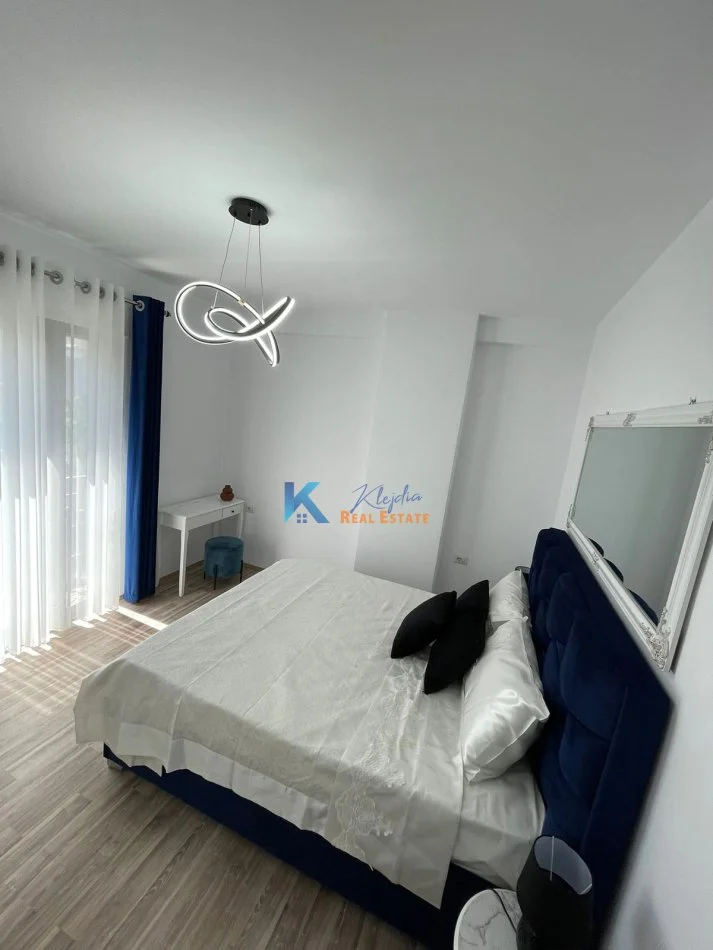 Tirane, jap me qera apartament 1+1+Ballkon Kati 2, 60 m² 700 € (21 Dhjetori)