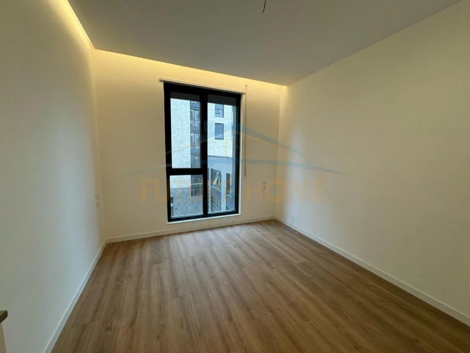 Tirane, shitet apartament 2+1+Aneks+Ballkon Kati 2, 103 m² 189.500 € (porcelan)