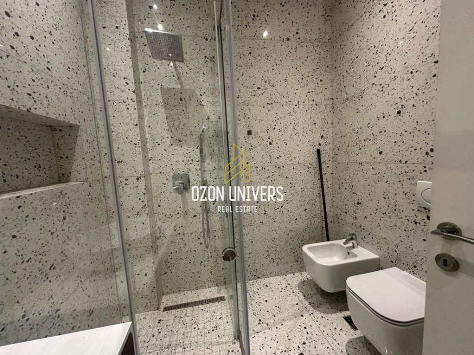 Tirane, jepet me qera apartament 1+1+Ballkon Kati 8, 72 m² 850 € (Kompleksi Delijorgji, Rruga e Kavajës)