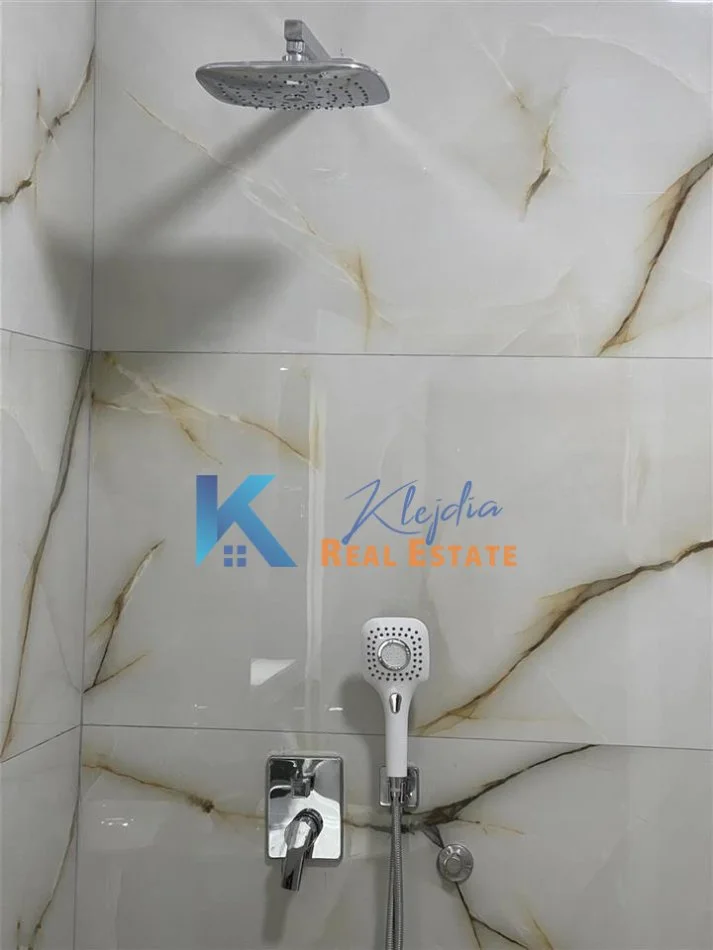 Shqiperi, jap me qera garsonier Kati 6, 40 m² 360 € (Astir)