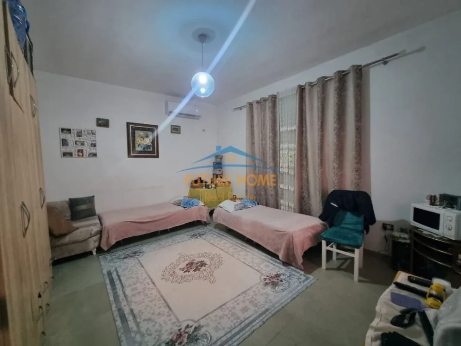 Tirane, shitet shtepi 2+1+Aneks Kati 0, 87 m² 125.000 € (babrru)