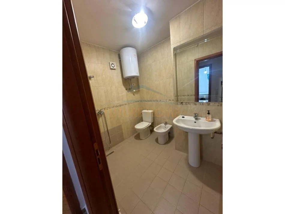 Qera, Apartament 1+1+Verande, pranë Ministrisë së Jashtme, Tiranë. AREA38851