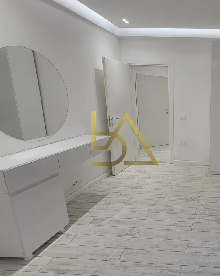 Durres, shitet apartament 2+1+Aneks+Ballkon Kati 2, 