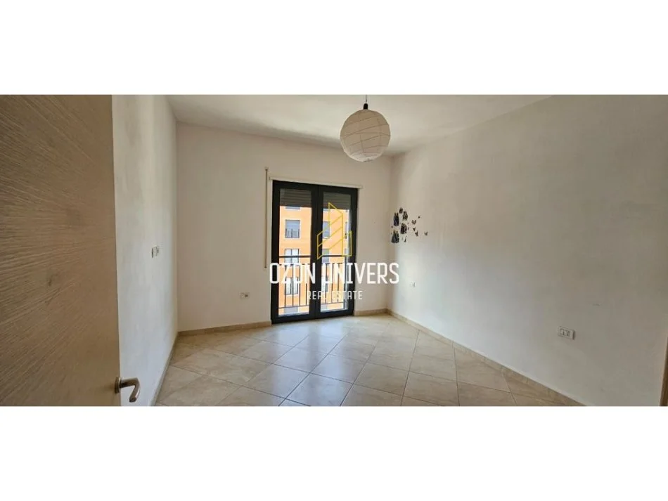 Tirane, jepet me qera apartament 3+1+Ballkon Kati 4, 110 m² 700 € (Green City Residence ,Astir)