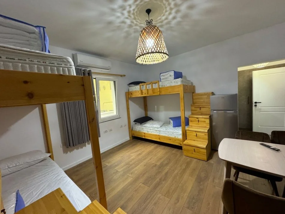 Tirane, shitet Vile , 800.000 € (QSUT, TIRANE)