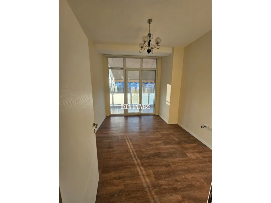 Tirane, jepet me qera ambjent biznesi Kati 1, 140 m² 1.500 € (Komuna E Parisit,Kika2)