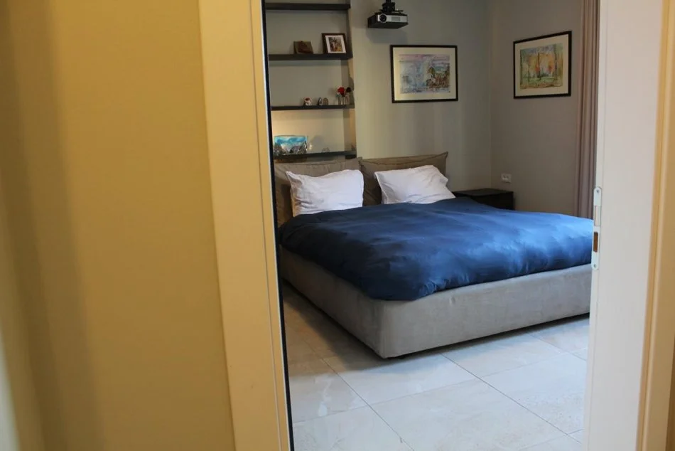 Tirane, jepet me qera apartament 2+1 Kati 2, 89 m² 850 € (Prane Lake View)