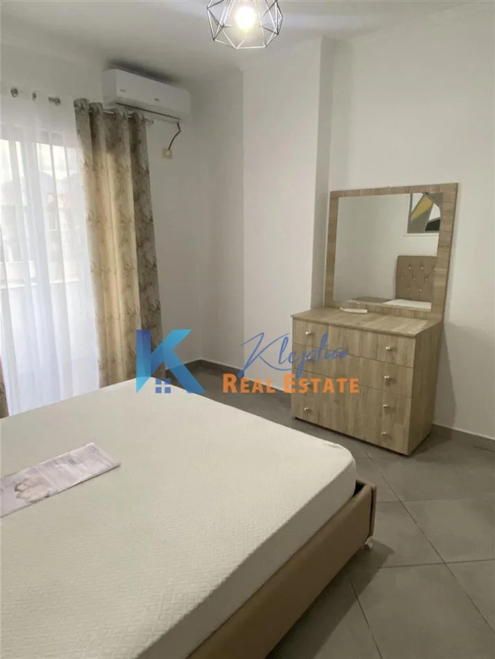 Tirane, jap me qera apartament 1+1+Ballkon Kati 8, 68 m² (Astir, afer Nela 5)