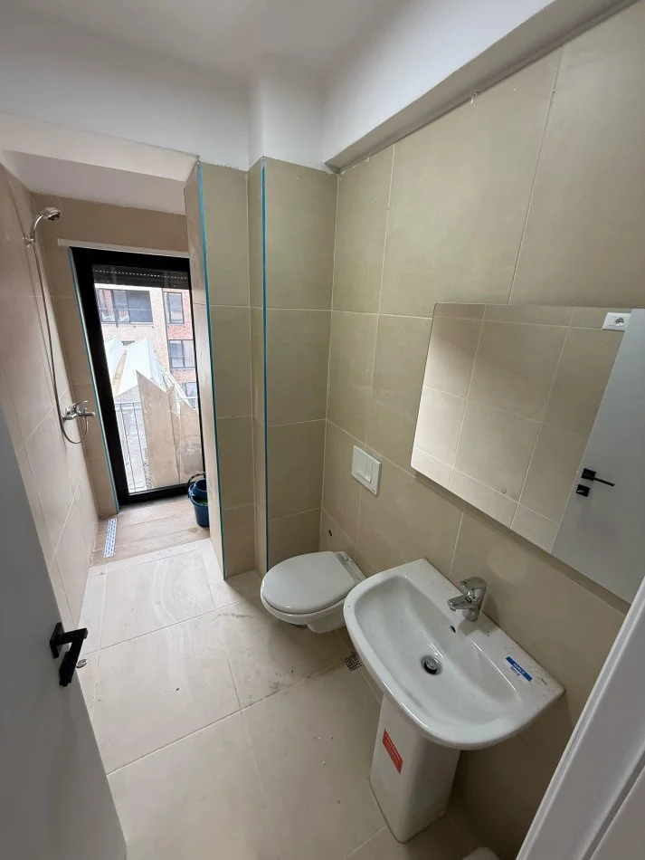 Tirane, jepet me qera apartament 1+1 Kati 3, 60 m² 500 € (Kodra Diellit 2)