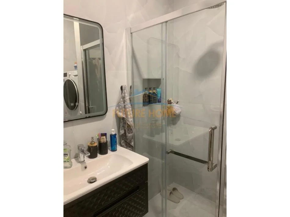 Tirane, shitet apartament 2+1+Aneks+Ballkon Kati 5, 86 m² 160.000 € (kompleks kaimi, ali dem)