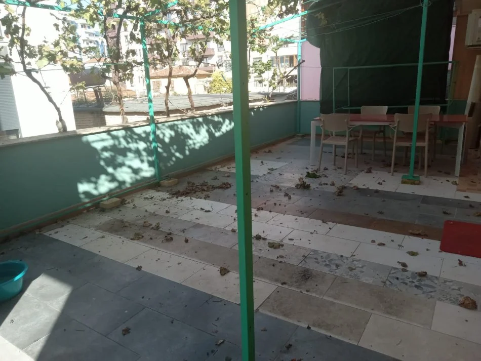 Tirane, jepet me qera apartament 2+1 Kati 3, 150 m² 650 € (Myslym Shyri)