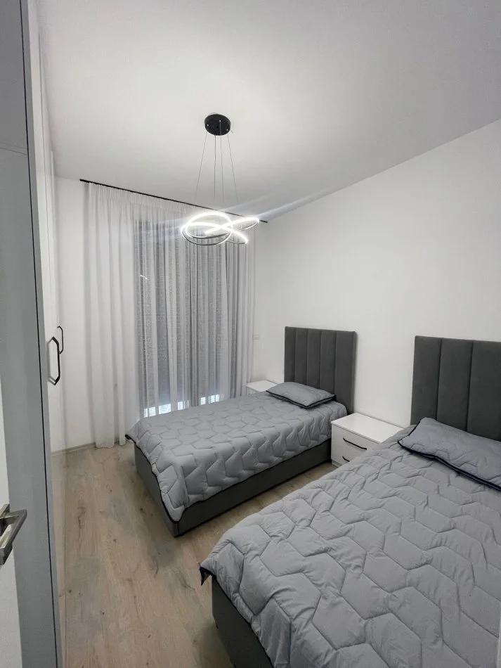 Tirane, shitet apartament 2+1 Kati 3, 92 m² 200.000 € (Residenca Erli)