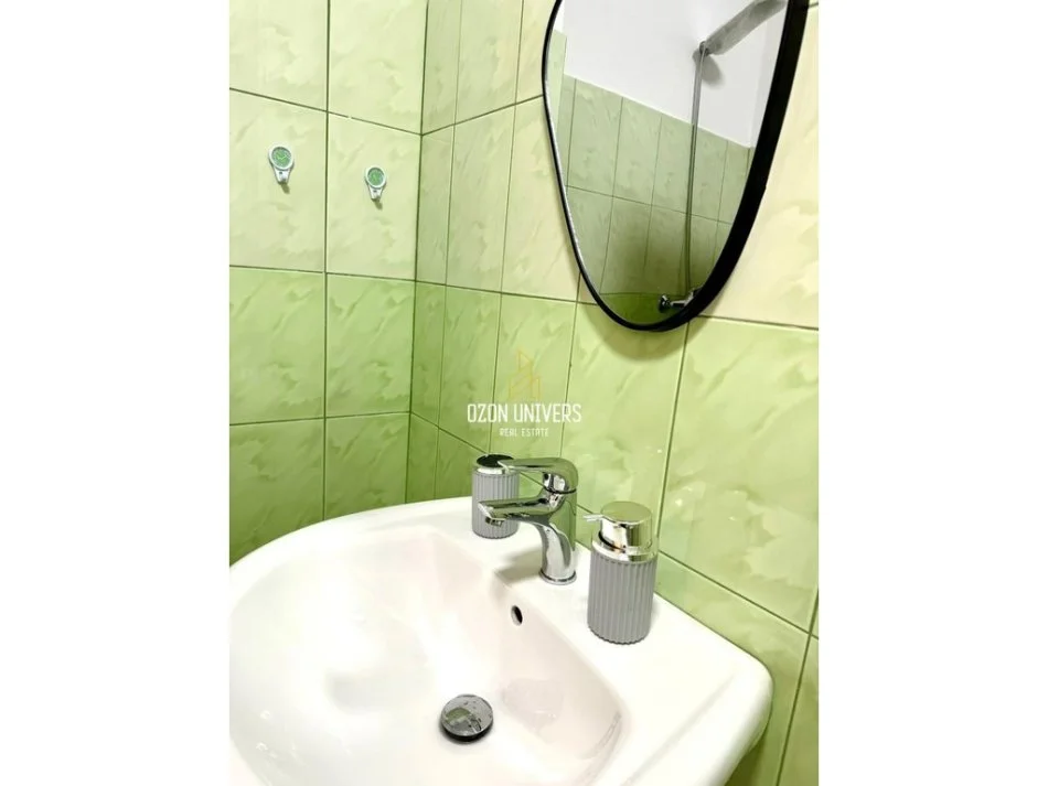 Tirane, jepet me qera garsonier 1+1 Kati 4, 45 m² 500 € (Komuna e Parisit)