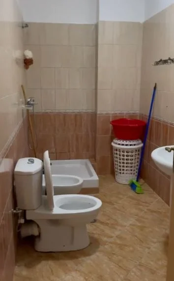 Tirane, jepet me qera apartament 2+1 Kati 8, 460 m² 460 € (Astir)