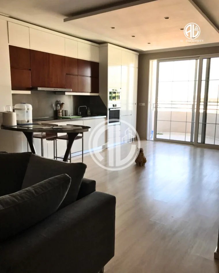 Durres, jepet me qera 2+1 Kati 9, 800 € 