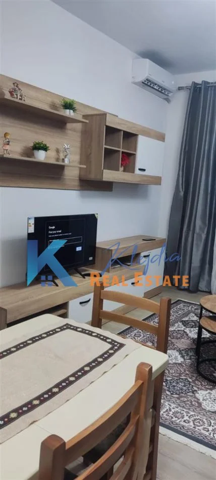 Tirane, jap me qera apartament 2+1+Ballkon Kati 9, 80 m² 450 € (Misto Mame, afer hotel 7777)