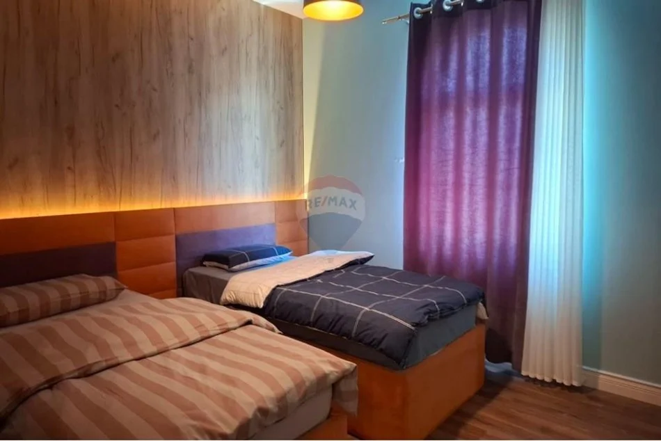 Tirane, jepet me qera apartament+verande | Penthouse 4+1+Ballkon Kati 2, 210 m² 1.500 € (Sauk)