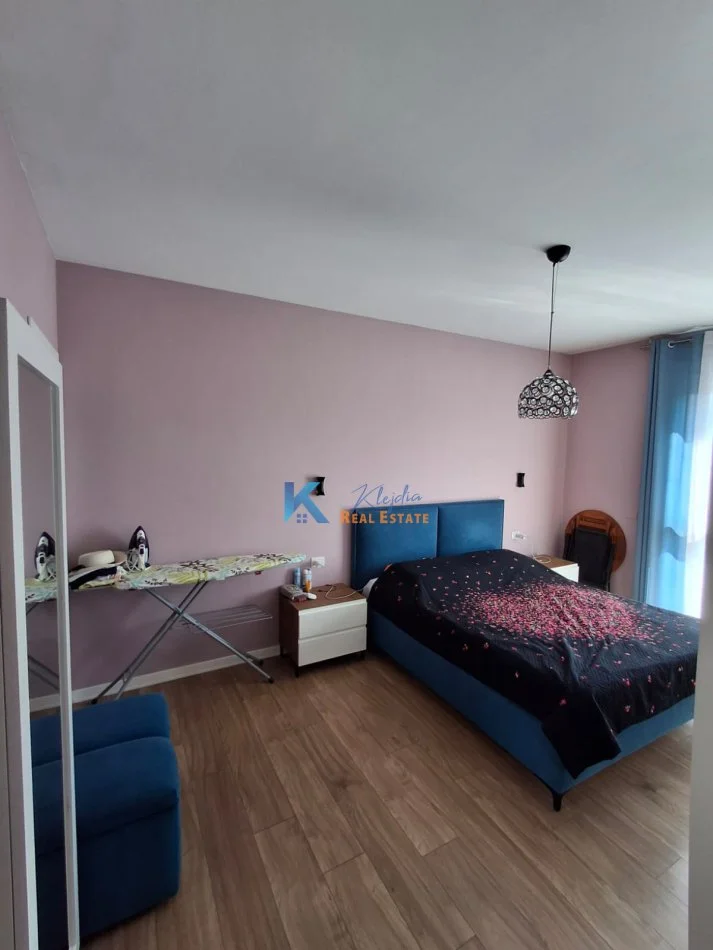 Tirane, jap me qera apartament 2+1+Ballkon Kati 6, 94 m² 700 € (Don Bosko, kompleksi Fiori di Bosko)