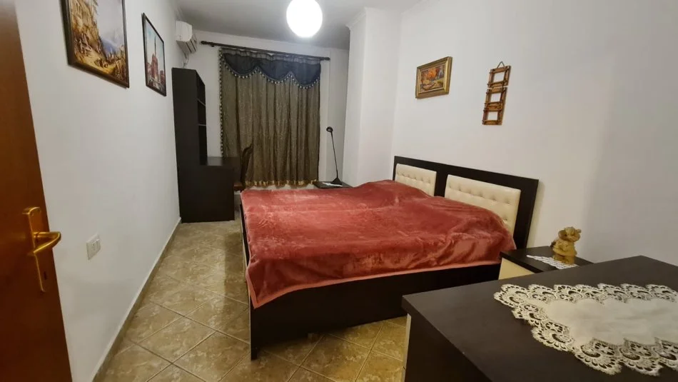 Tirane, jap me qera apartament 2+1+Ballkon Kati 3, 115 m² 660 € (Don Bosko, afer hotel Ferrari)