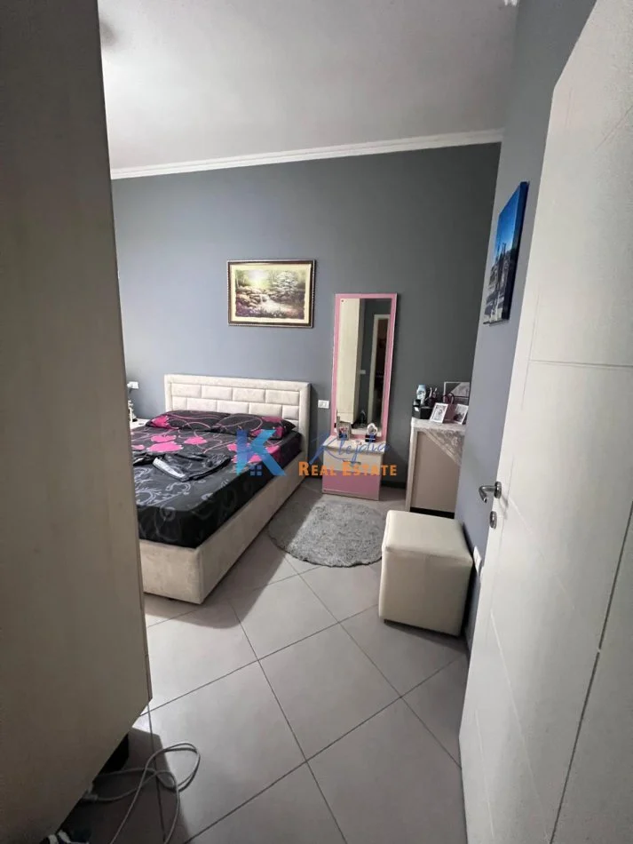 Tirane, shitet apartament 2+1+Ballkon Kati 8, 105 m² 160.000 € (Astir, afër Bar Artisti)