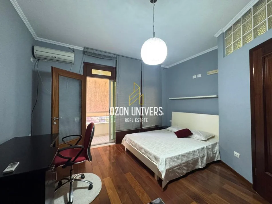 Tirane, jepet me qera apartament 3+1+Aneks+Ballkon Kati 3, 163 m² 700 € (Kodra e Diellit)